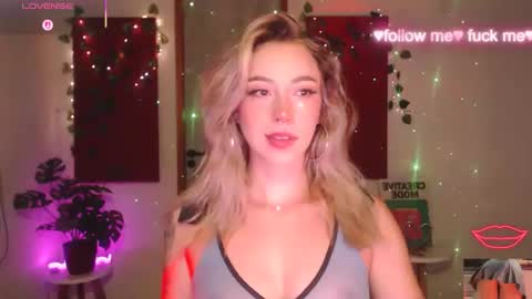 Sakura online show from April 2, 2026, 9:51 am