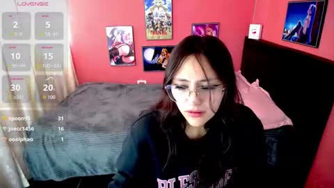 sakuraamimi online show from June 19, 2026, 7:28 pm