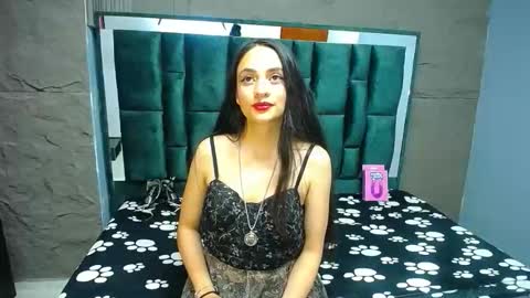 salamandracl202 online show from April 20, 2026, 4:26 am