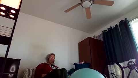 salis1981 online show from February 16, 2025, 11:59 pm