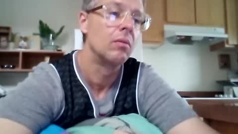 salis1981 online show from November 5, 2025, 7:03 pm