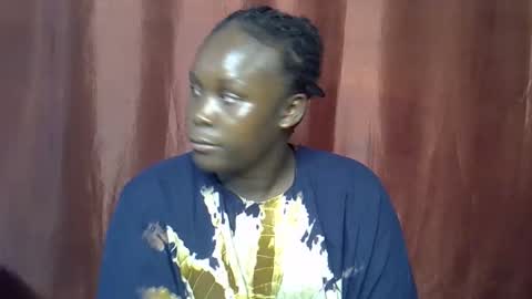 sally_bee1 online show from May 7, 2026, 9:25 am
