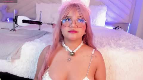 Snapshot of sally_white_ chatting on January 8, 2025, 3:08 am Sally White online show from January 8, 2025, 3:08 am