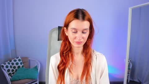 Snapshot of sallybiscuit chatting on January 22, 2025, 10:29 am Sally online show from January 22, 2025, 10:29 am