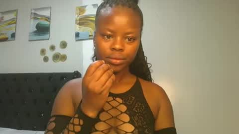 sallysasha254 online show from January 6, 2025, 9:19 am