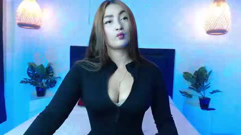 Snapshot of salome__lopez_ chatting on January 22, 2025, 1:42 pm SALOME online show from January 22, 2025, 1:42 pm