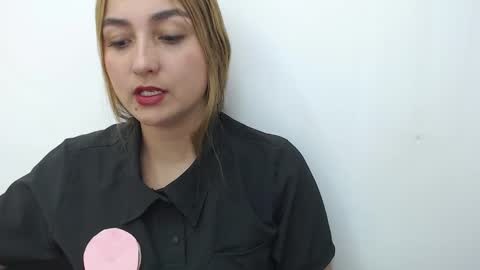 SALOME online show from November 11, 2025, 7:14 pm