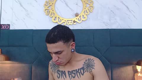 Snapshot of salome_daniel chatting on October 15, 2025, 7:36 pm salome_daniel online show from October 15, 2025, 7:36 pm