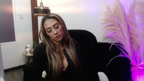 Snapshot of salome_drasin chatting on September 25, 2025, 4:38 am salome_drasin online show from September 25, 2025, 4:38 am