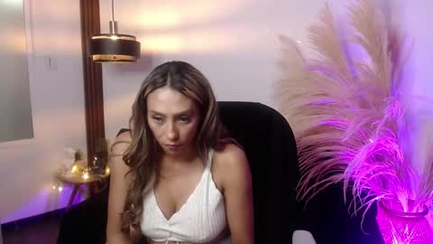 Snapshot of salome_drasin chatting on September 27, 2025, 1:43 am salome_drasin online show from September 27, 2025, 1:43 am