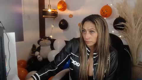 Snapshot of salome_drasin chatting on October 31, 2025, 8:54 pm salome_drasin online show from October 31, 2025, 8:54 pm