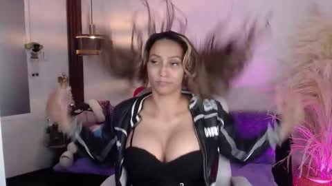 Snapshot of salome_drasin chatting on November 22, 2025, 8:41 pm salome_drasin online show from November 22, 2025, 8:41 pm