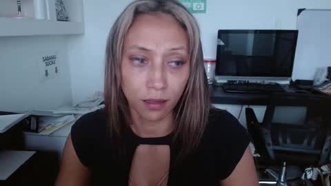 Snapshot of salome_drasin chatting on February 17, 2026, 12:56 pm salome_drasin online show from February 17, 2026, 12:56 pm