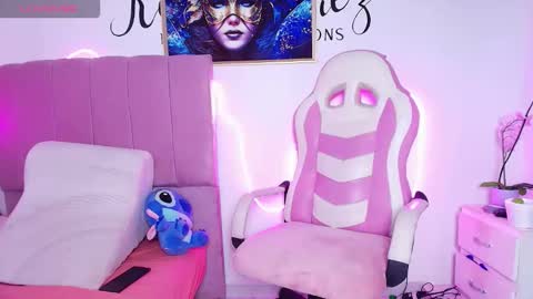 salome_horny3 online show from June 1, 2026, 7:04 pm
