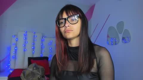 Salome Rose online show from November 17, 2025, 1:39 pm