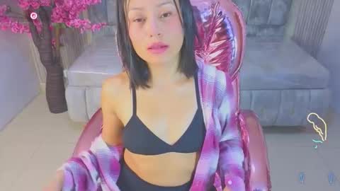 Salome  online show from November 29, 2025, 1:36 pm