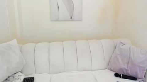 Salome velour online show from February 14, 2026, 11:51 am