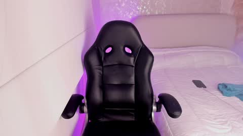 Snapshot of salomee_11 chatting on December 17, 2024, 3:39 am salo online show from December 17, 2024, 3:39 am