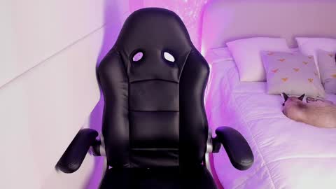 Snapshot of salomee_11 chatting on January 19, 2025, 4:01 am salo online show from January 19, 2025, 4:01 am