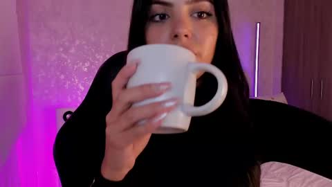 Snapshot of salomee_11 chatting on February 18, 2025, 2:16 am salo online show from February 18, 2025, 2:16 am