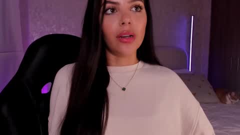 Snapshot of salomee_11 chatting on February 19, 2025, 2:12 am salo online show from February 19, 2025, 2:12 am