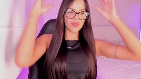 Snapshot of salomee_11 chatting on February 26, 2025, 2:26 am salo online show from February 26, 2025, 2:26 am