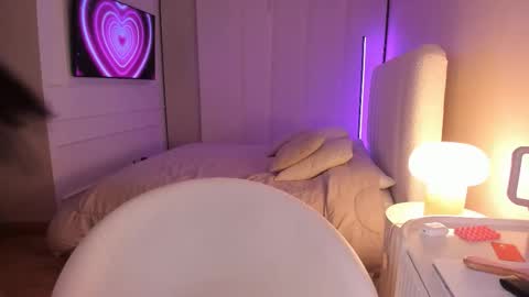 Snapshot of salomee_11 chatting on October 16, 2025, 12:55 am salo online show from October 16, 2025, 12:55 am