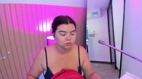 Snapshot of salomee_bigboobs chatting on May 10, 2026, 3:33 am Salome online show from May 10, 2026, 3:33 am
