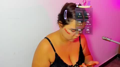 Snapshot of salomee_bigboobs chatting on May 17, 2026, 3:59 am Salome online show from May 17, 2026, 3:59 am