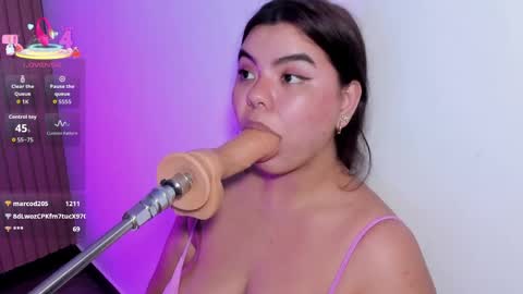 Snapshot of salomee_bigboobs chatting on June 5, 2026, 6:52 am Salome online show from June 5, 2026, 6:52 am