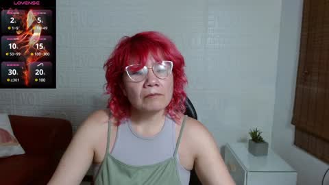 Snapshot of salomee_diazz chatting on December 19, 2024, 9:06 pm Salomee diazz online show from December 19, 2024, 9:06 pm