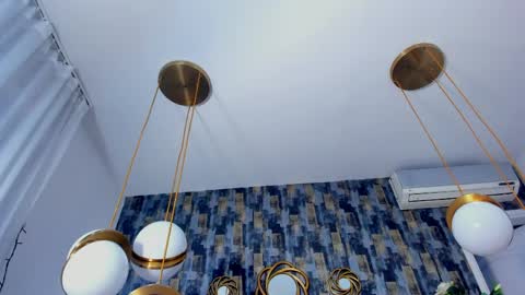 Snapshot of salomelarzon chatting on April 11, 2026, 7:45 am Salome Larzon online show from April 11, 2026, 7:45 am