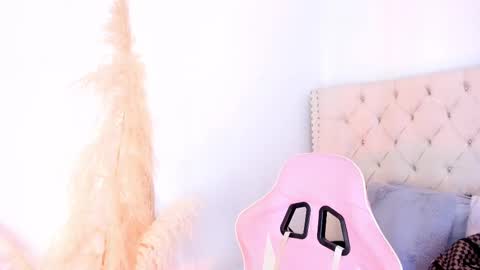 Salome online show from September 8, 2025, 11:04 pm