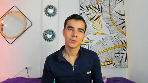 Salomon  Jax and Luca online show from January 24, 2025, 11:59 am