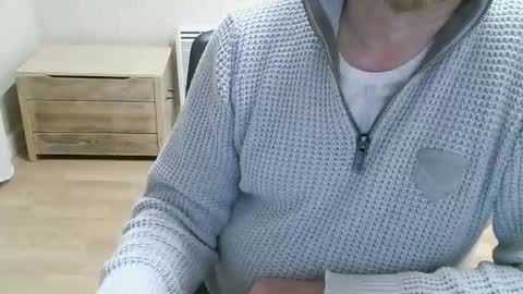 Snapshot of saltimbanquier chatting on May 18, 2026, 6:58 pm Saltimbanquier Salt ou Banquier online show from May 18, 2026, 6:58 pm