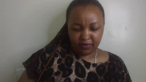 salty_surprise_ online show from February 19, 2025, 2:33 am