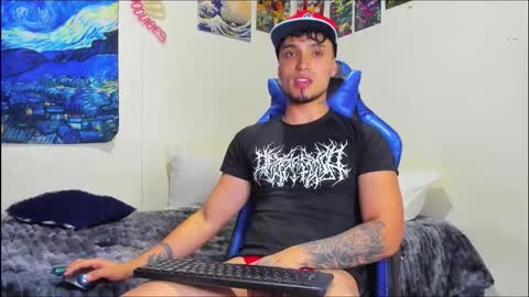 Snapshot of salvatore_dereck chatting on October 4, 2025, 12:30 am online show from October 4, 2025, 12:30 am