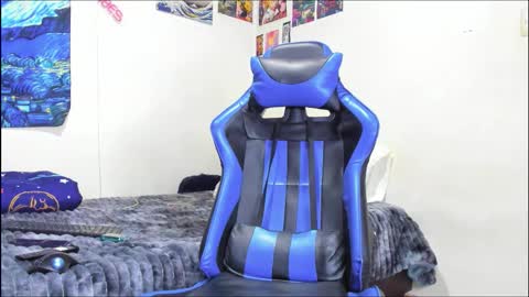 Snapshot of salvatore_dereck chatting on October 9, 2025, 12:52 am online show from October 9, 2025, 12:52 am