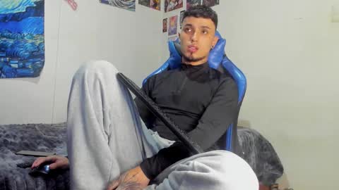   online show from November 19, 2025, 12:43 am