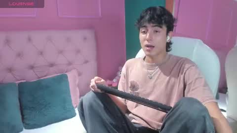 salvatore  online show from December 6, 2024, 9:46 pm