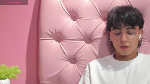 salvatore  online show from January 18, 2025, 5:41 am