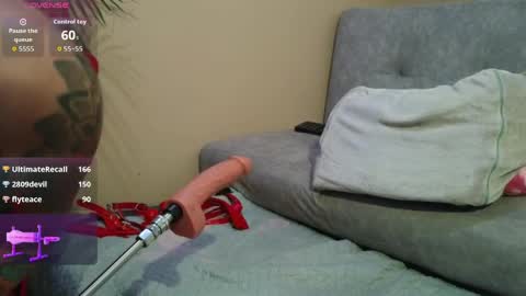 saly_moon1 online show from April 7, 2026, 2:12 am