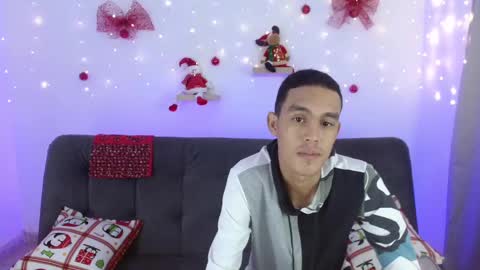 Snapshot of sam_17_cm chatting on December 11, 2024, 12:12 pm SAM AND BRENDA online show from December 11, 2024, 12:12 pm