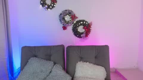 Snapshot of sam_17_cm chatting on January 8, 2025, 12:15 pm SAM AND BRENDA online show from January 8, 2025, 12:15 pm