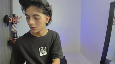 sam__cute online show from January 11, 2025, 6:54 pm