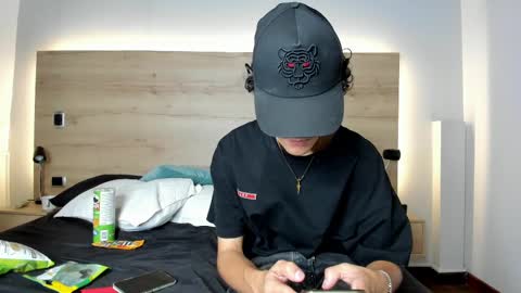 sam__cute online show from February 27, 2025, 11:37 pm