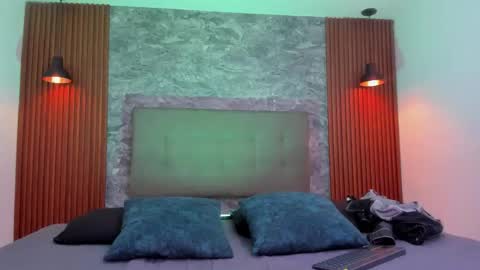 Snapshot of sam_clarkk chatting on October 23, 2025, 3:50 am Sam Clark online show from October 23, 2025, 3:50 am