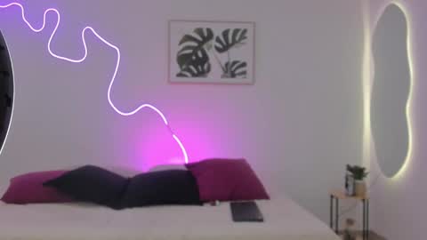 Snapshot of sam_clarkk chatting on October 27, 2025, 2:26 am Sam Clark online show from October 27, 2025, 2:26 am