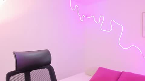 Snapshot of sam_clarkk chatting on November 4, 2025, 3:16 am Sam Clark online show from November 4, 2025, 3:16 am