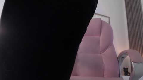 SAM MANSON online show from January 4, 2025, 12:05 pm